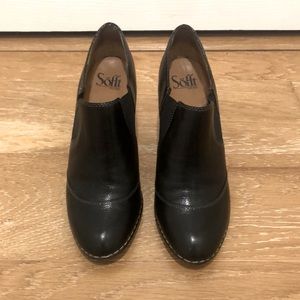 NWOT; “Soffit” ankle boots. Size: 8.5. Only worn around house.